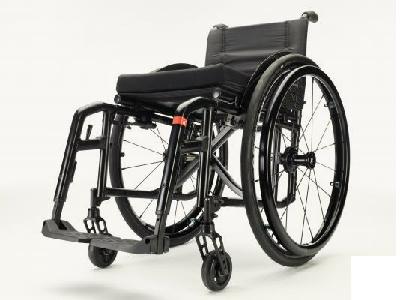 foto van hulpmiddel Invacare Küschall Compact 2.0 Junior rolstoel  (vouwframe)